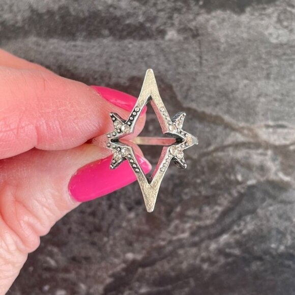Silver Tone Celestial Star Ring Petite Rhinestones Size 8.25 Spacecore Whimsy - Picture 4 of 6